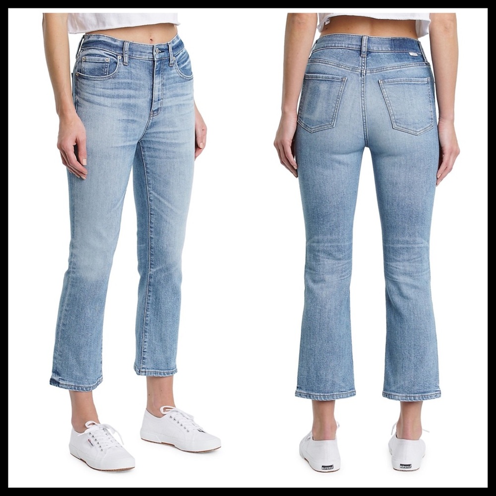 Women's Light Blue Cropped Jeans